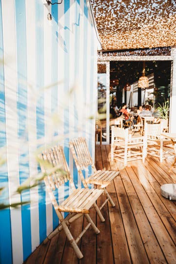 Cabane de plage de la Villa Malfi, au bord du lac à Lutry